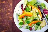 Herbst Salat mit Kürbiskernöl Dressing